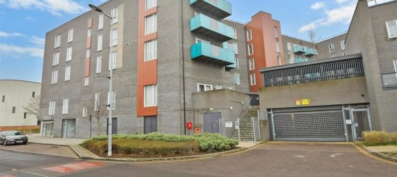 2 Schlafzimmer Wohnung in Essex, United Kingdom, Nr. 3984 12