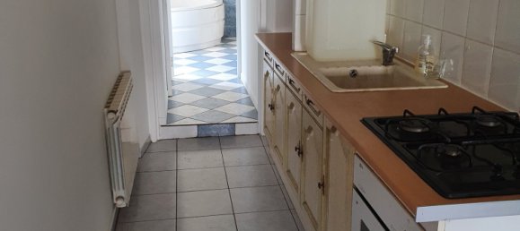 300m² Building in Charleville-Mezieres, France No. 94320 10