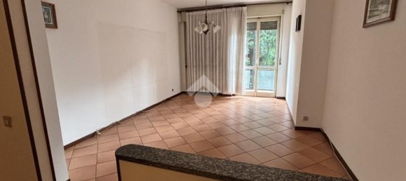 3غرفة شقة في Varallo Pombia, Italy رقم 281188 6