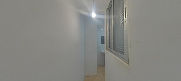 1 bedroom Apartment in Ciutat Vella, Spain No. 147916 9