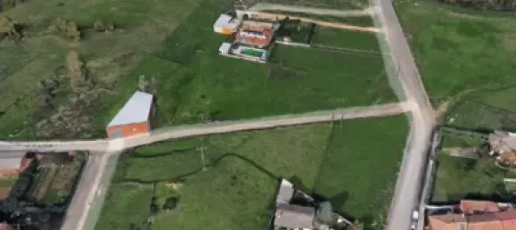  Land in Onzonilla, Spain No. 28997 3