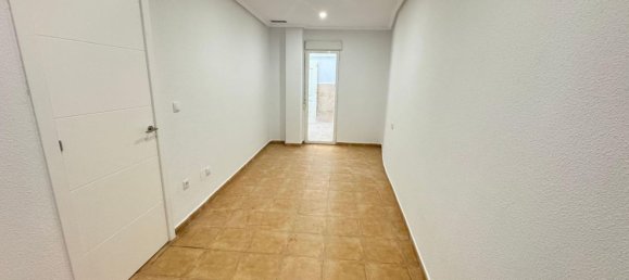 Apartamento T6 em Catral, Spain N.º 139123 2