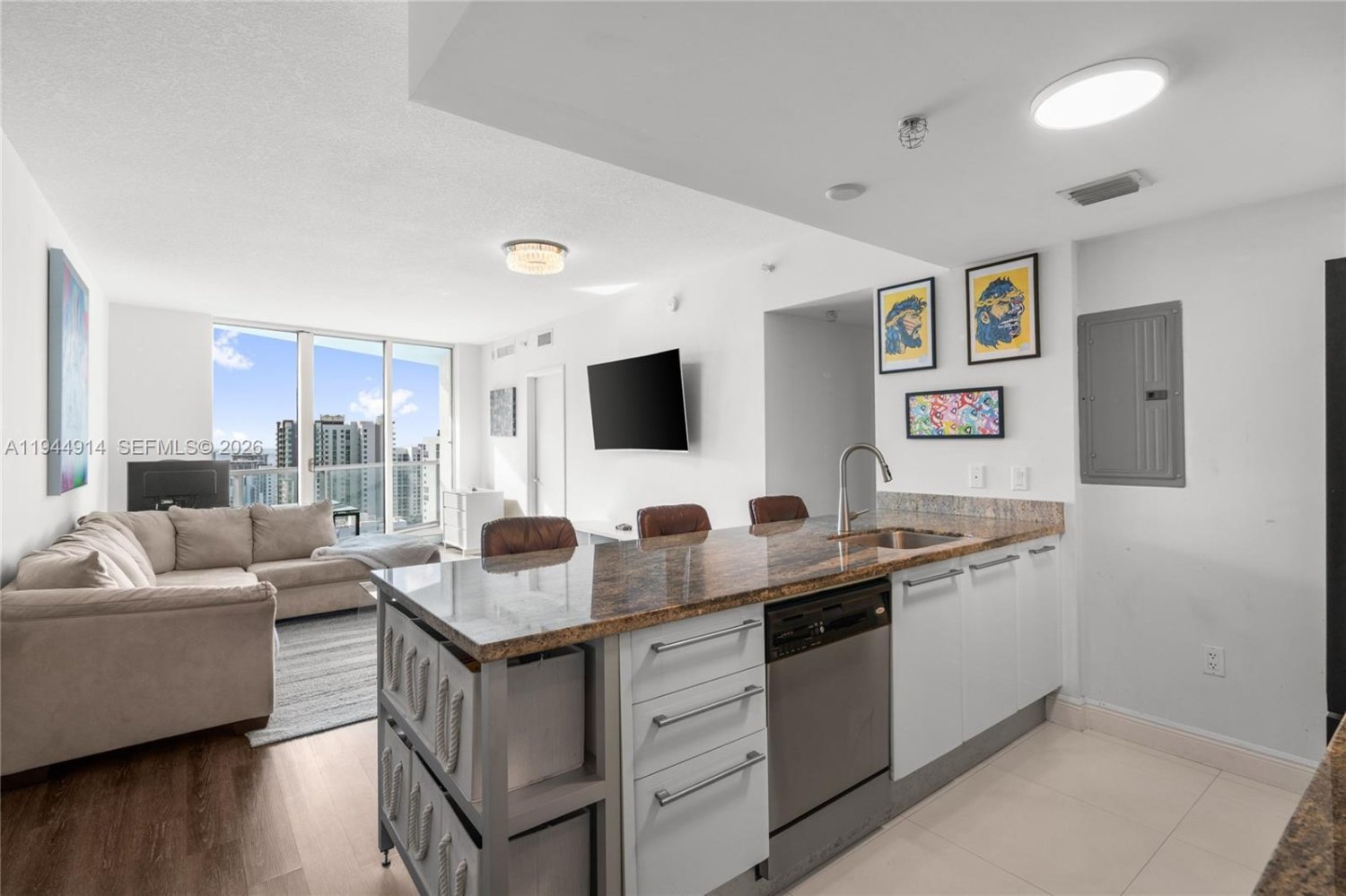 2 dormitorios propiedad comercial en venta en Miami, Miami-Dade, Florida, USA № 614505