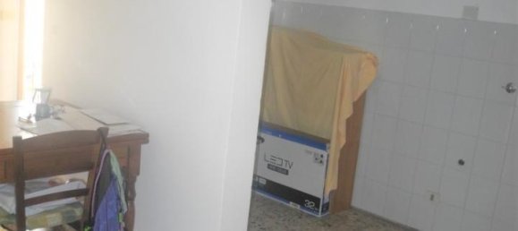 Дом с 6 комнатами в Монтеварки, Италия № 234952 36