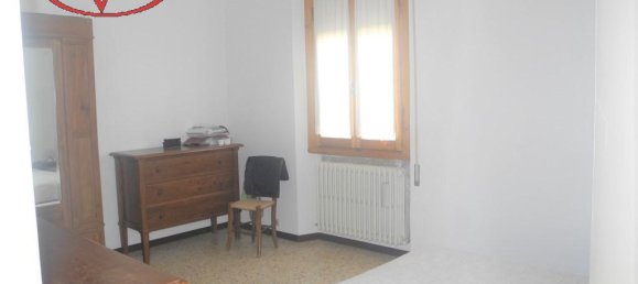 Дом с 6 комнатами в Монтеварки, Италия № 234952 38