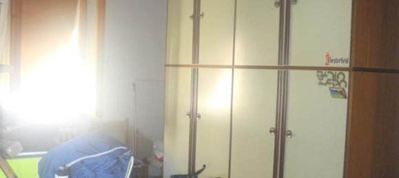 Дом с 6 комнатами в Монтеварки, Италия № 234952 34