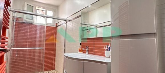 4 bedrooms House in Ablon-sur-Seine, France No. 182753 6