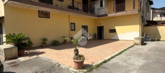 65m² Warehouse in Melito di Napoli, Italy No. 333174 3