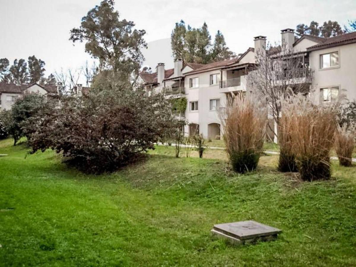 Квартира с 2 спальнями в Пилар, Аргентина № 84258