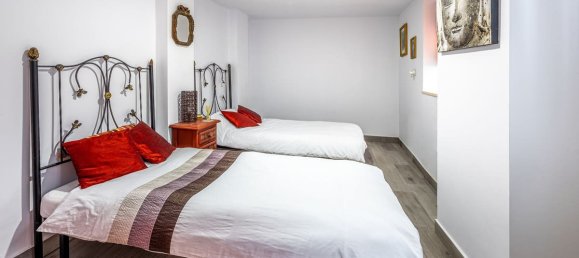 4 bedrooms Villa in Alhaurin el Grande, Spain No. 30025 9