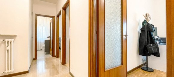 Apartamento de 3 habitaciónes en Gozzano, Italy No. 143644 20