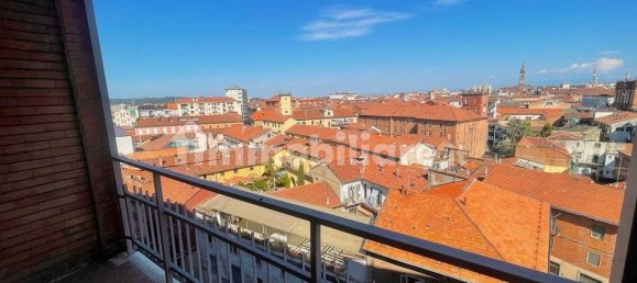 2 bedrooms Apartment in Alessandria, Italy No. 299606 5
