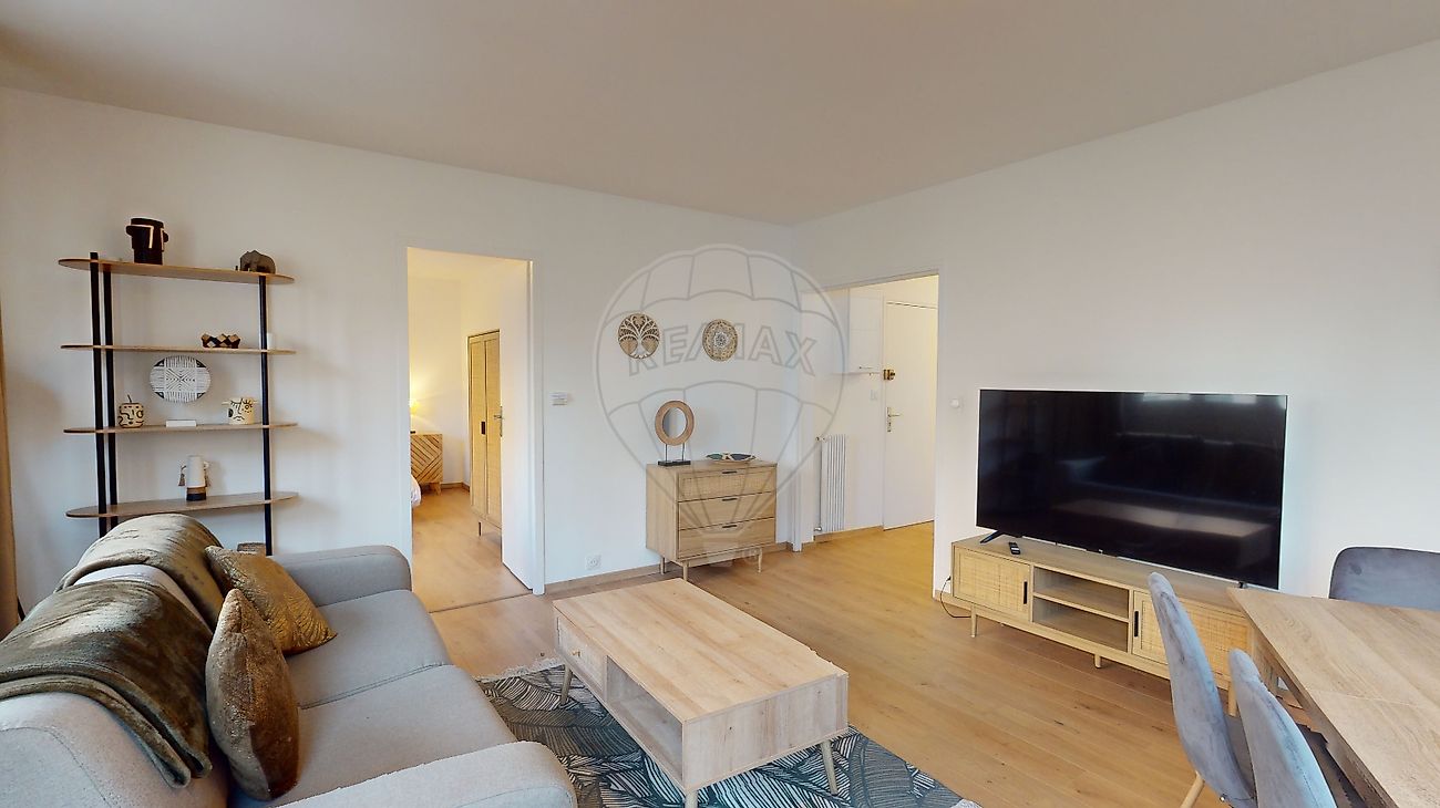 Квартира с 3 спальнями в Орлеан, Франция № 160922