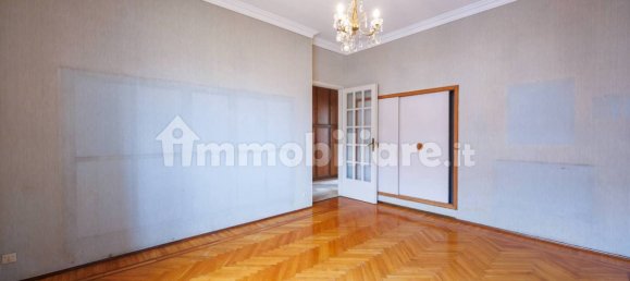 4 bedrooms Apartment in Turin, Italy No. 143672 26