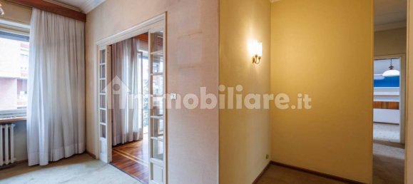 4 bedrooms Apartment in Turin, Italy No. 143672 13