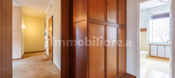 4 bedrooms Apartment in Turin, Italy No. 143672 27