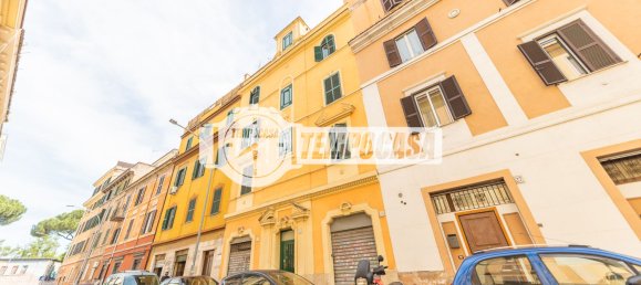 Квартира с 2 комнатами в Рим, Италия № 266237 32