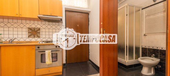 Квартира с 2 комнатами в Рим, Италия № 266237 5