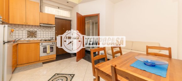 Квартира с 2 комнатами в Рим, Италия № 266237 49