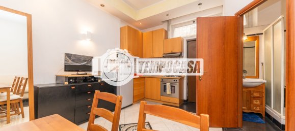 Квартира с 2 комнатами в Рим, Италия № 266237 13