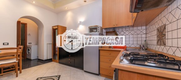 Квартира с 2 комнатами в Рим, Италия № 266237 23