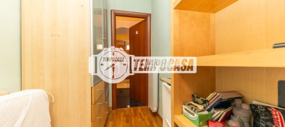 Квартира с 2 комнатами в Рим, Италия № 266237 46