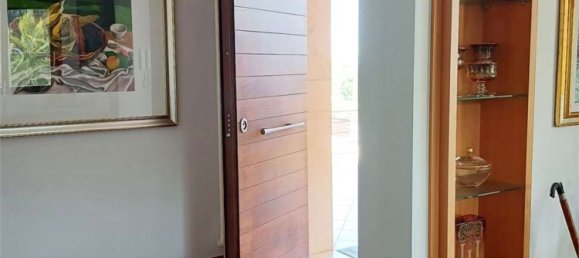 Villa de 8 dormitorios en Corato, Italy No. 343945 7