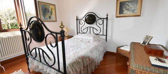 Villa de 8 dormitorios en Corato, Italy No. 343945 12