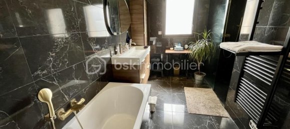 3 Schlafzimmer Haus in Saint-Renan, France, Nr. 330801 10