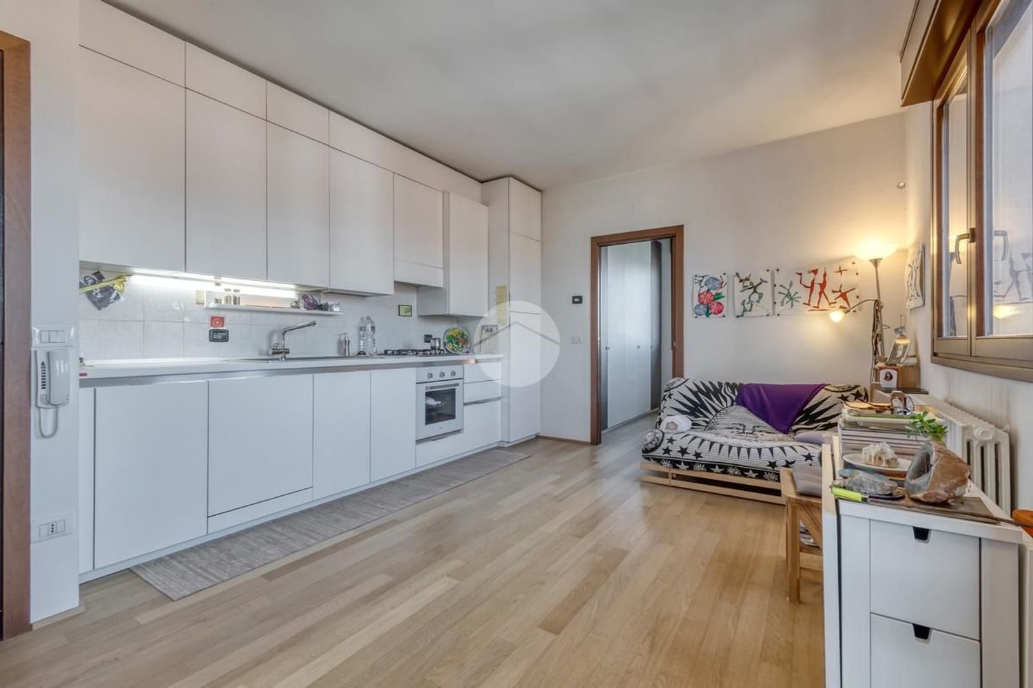 2 rooms Apartment in Bologna, Italy No. 226056