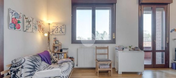 2 rooms Apartment in Bologna, Italy No. 226056 4