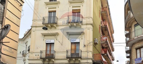 Apartamento T4 em Paternò, Italy N.º 166365 3