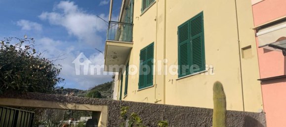 2 bedrooms House in Genoa, Italy No. 373213 18