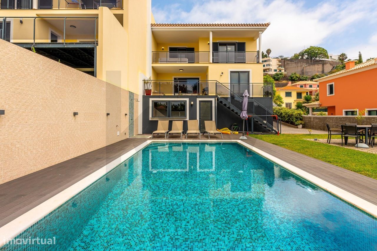 3 bedrooms House in Funchal, Portugal No. 295060