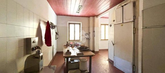 Propiedad comercial de 4 habitaciónes en Cremona, Italy No. 108682 5