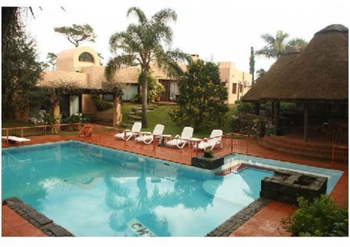 5 bedrooms House in Maldonado, Uruguay No. 6922