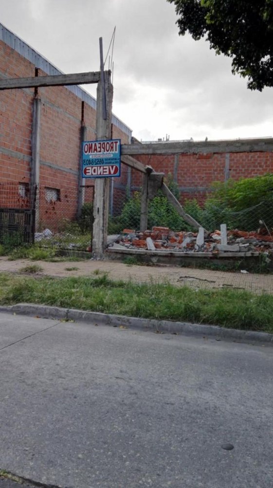  Land in Bermudez, Argentina No. 49027