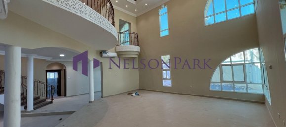5 bedrooms Villa in Doha, Qatar No. 2308 5