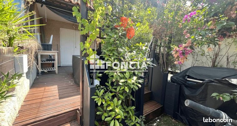 Studio in Sanary-sur-Mer, France No. 315225