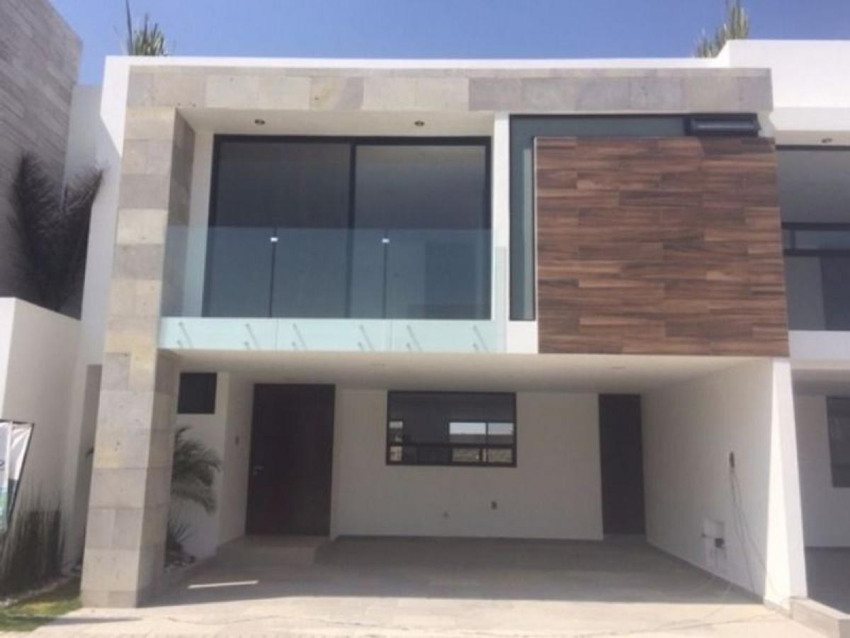 Casa de 3 dormitorios en Puebla, Mexico No. 180579