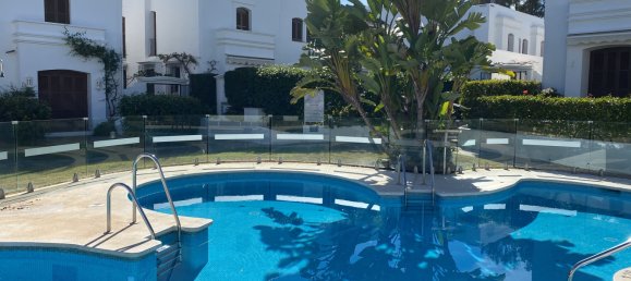2 Schlafzimmer Stadthaus in Estepona, Spain, Nr. 92463 3