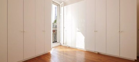 2 bedrooms Apartment in Paris, France No. 282455 12