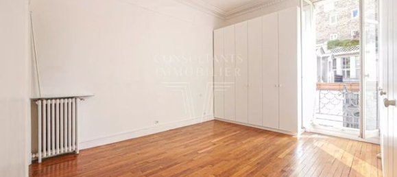 2 bedrooms Apartment in Paris, France No. 282455 13