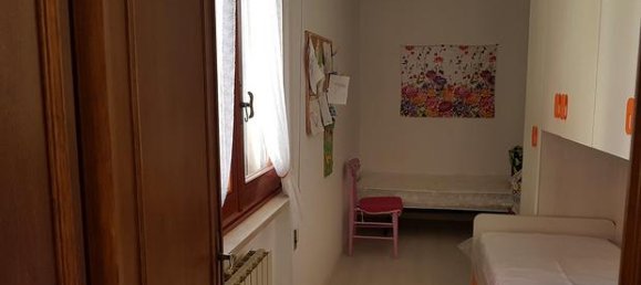 3-salle Appartement à Lucca, Italy No. 279783 3
