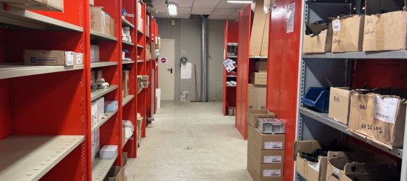 687m² Office in Semur-en-Auxois, France No. 261716 5