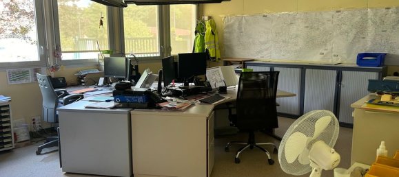 687m² Office in Semur-en-Auxois, France No. 261716 10