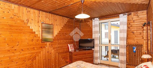 3 Schlafzimmer Haus in Cirié, Italy, Nr. 53223 6