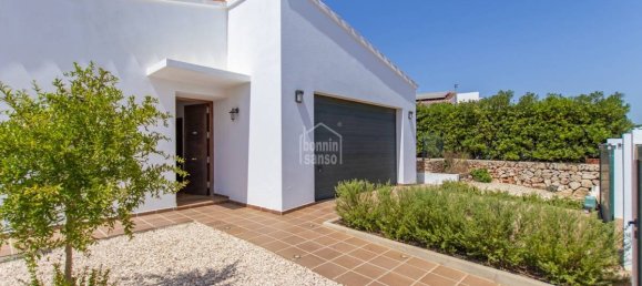 4 bedrooms Villa in Sant Lluis, Spain No. 6196 3