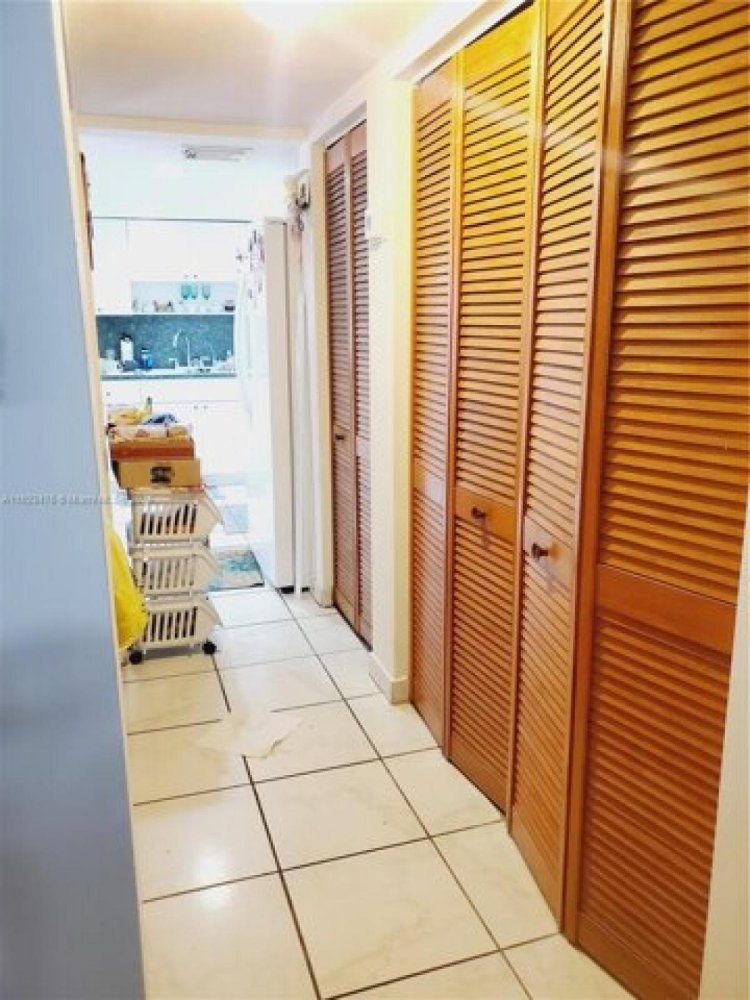 3 Schlafzimmer Haus in Miami, USA, Nr. 248146