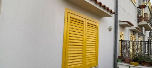 Квартира с 3 комнатами в Балестрате, Италия № 165299 7